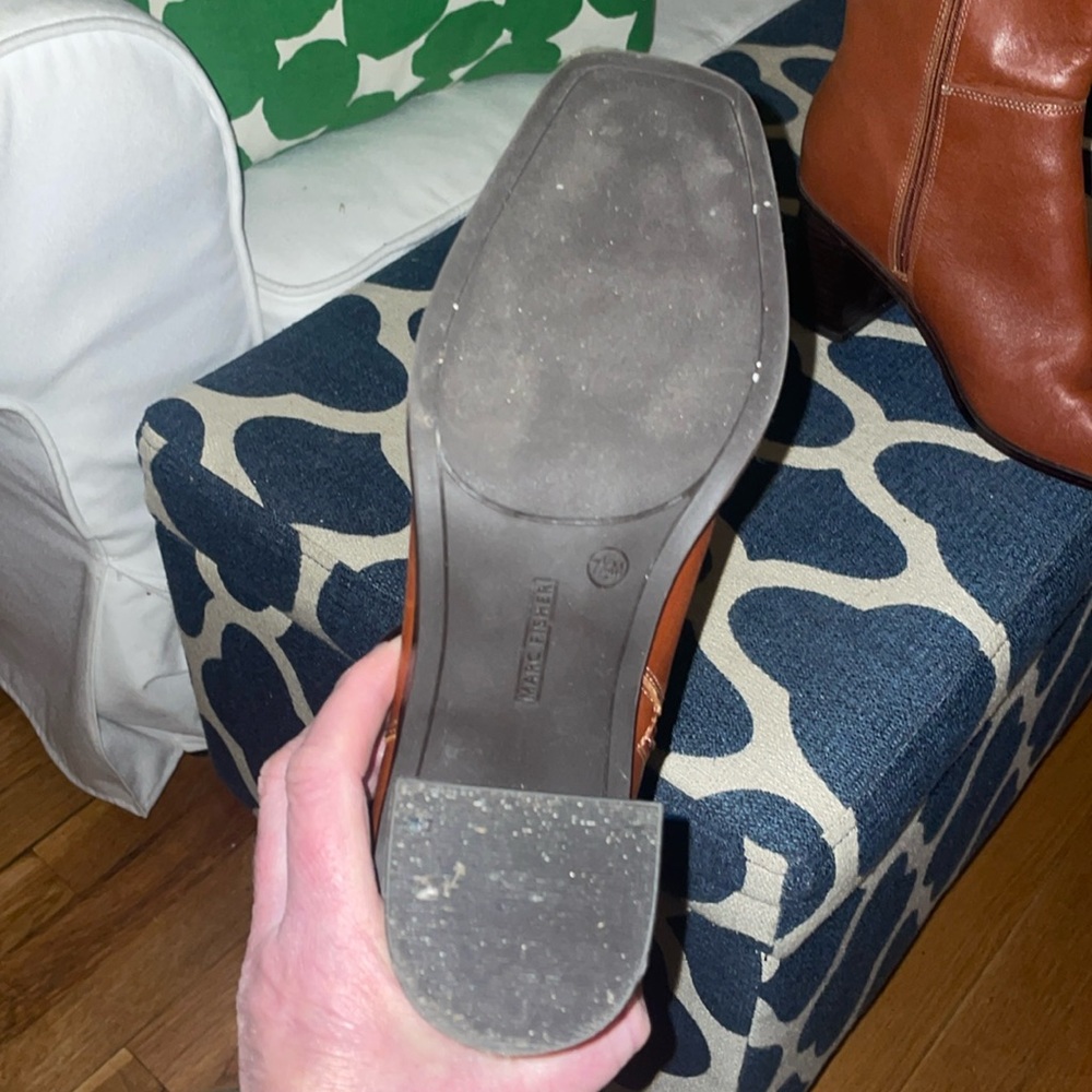 EUC Marc Fisher Boots  7 1/2 - Picture 9 of 9
